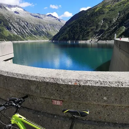 菲林费希特海姆公寓 *